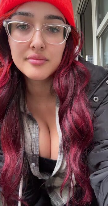 Full leaked Cinnamoon alien private photo