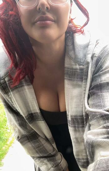 Full leaked Cinnamoon alien private photo