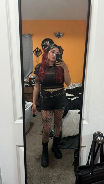 Full leaked Cinnamoon alien private photo