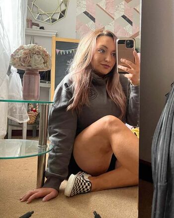 Full leaked Civicky private photo