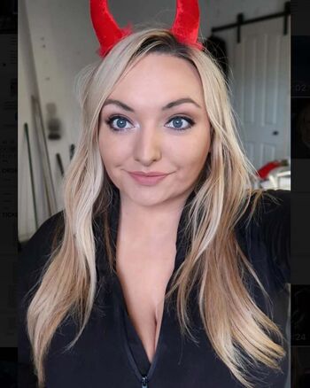 Full leaked Civicky private photo