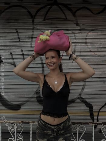 Full leaked Clairemaele private photo