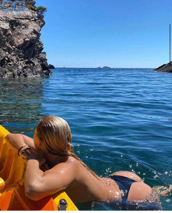 Full leaked Clara chia private photo
