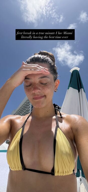 Full leaked Clara west private photo