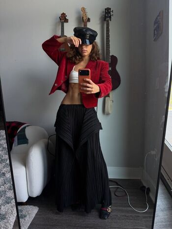 Full leaked Clara west private photo