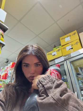 Full leaked Clarissa bea private photo