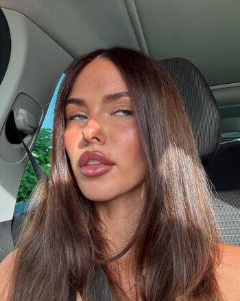 Clarissa Bea
