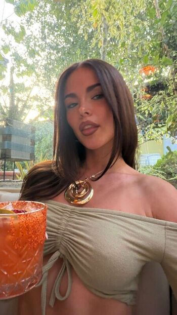 Full leaked Clarissa bea page private photo