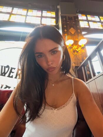 Full leaked Clarissa bea private photo