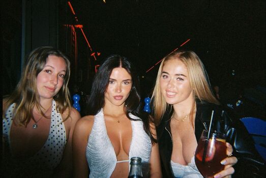 Full leaked Clarissa bea private photo