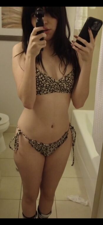 Full leaked Clo harrison private photo