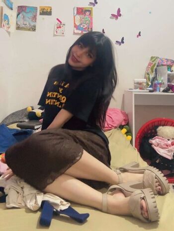 Full leaked Clo harrison page private photo