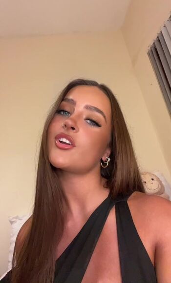 Full leaked Clodagh private photo