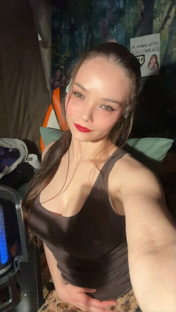 Full leaked Clumsy ori page private photo