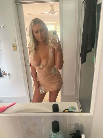 Full leaked Coffey sisters private photo
