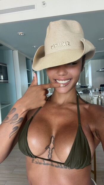 Full leaked Coi leray page private photo