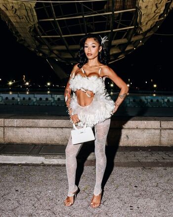 Full leaked Coi leray private photo