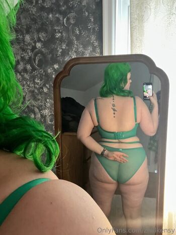 Full leaked Colecurve private photo