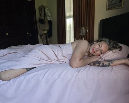 Full leaked Comemeetcamille private photo