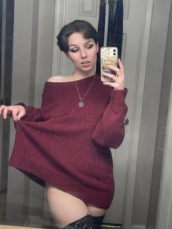 Full leaked Comfygrimrose private photo
