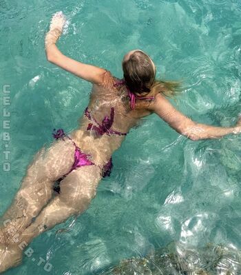 Full leaked Cosima chalk private photo