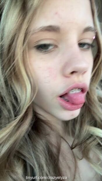 crazy elyza