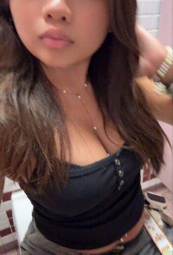 Full leaked Creamyaimii private photo