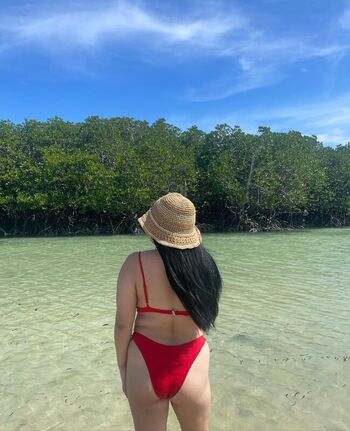 Full leaked Cris kyoco page private photo