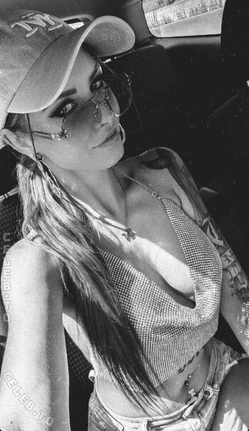 Full leaked Crx lady private photo