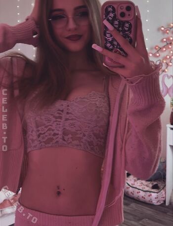 Full leaked Crystalmarykitty page private photo
