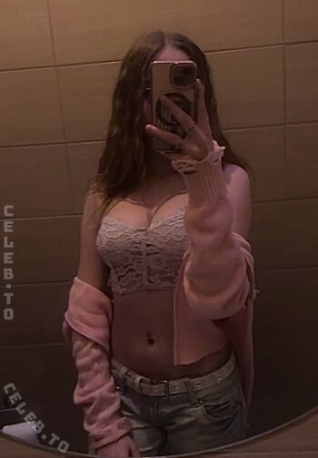 Full leaked Crystalmarykitty page private photo