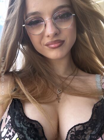 Full leaked Crystalmarykitty page private photo