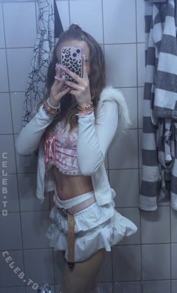 Full leaked Crystalmarykitty private photo