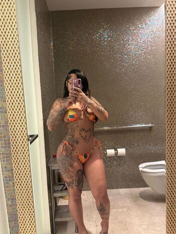 Full leaked Cuban doll private photo