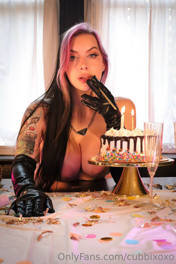 Full leaked Cubbixoxo page private onlyfans photo