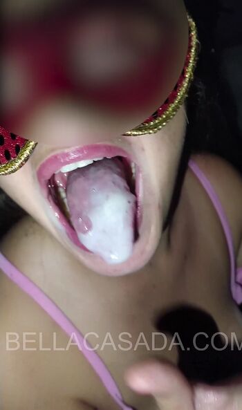 Full leaked Cum swallowing private photo