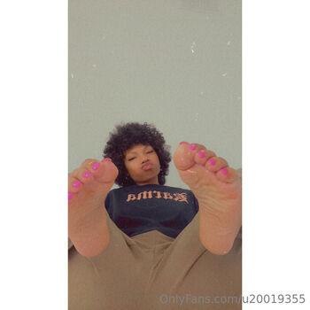 Full leaked Curlyfryk private photo