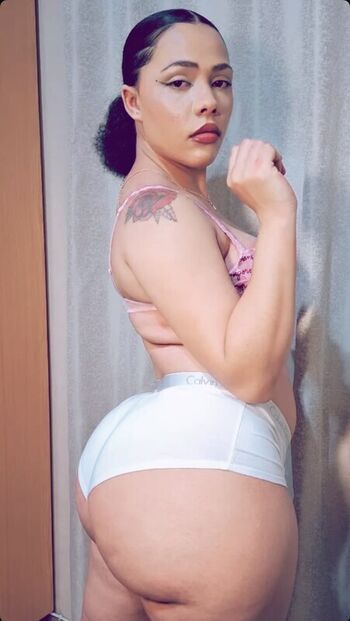 Full leaked Curlyjulz private photo