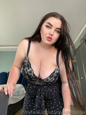 Full leaked Curvyagathafree private photo