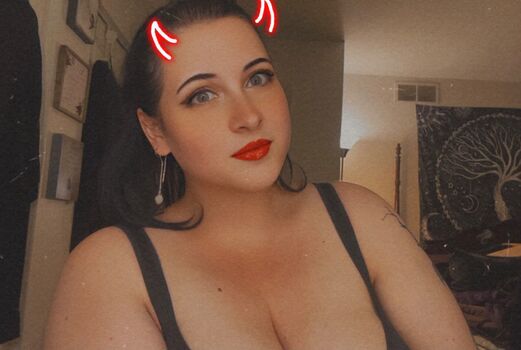 Full leaked Curvydawn private photo