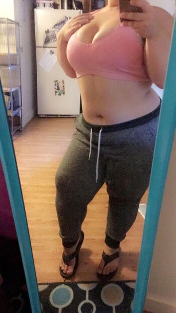 Full leaked Curvyqueen private photo