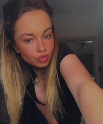 Full leaked Cutecandyxls private photo