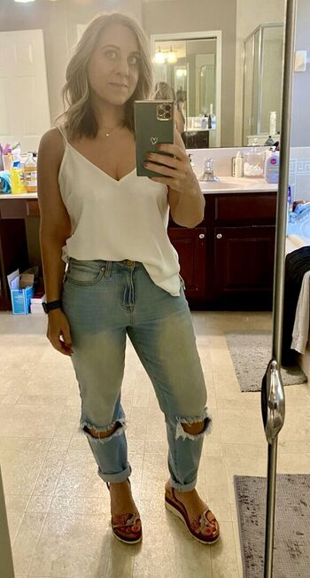 Full leaked Cutesexymom page private photo