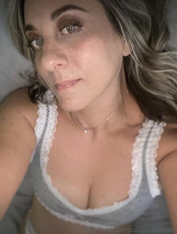 Cutesexymom