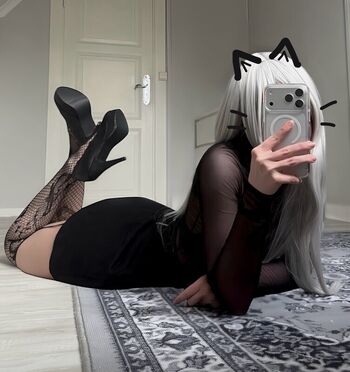 Full leaked Dllshaped private photo