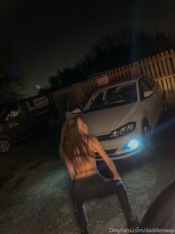 Full leaked Daddieswap private photo