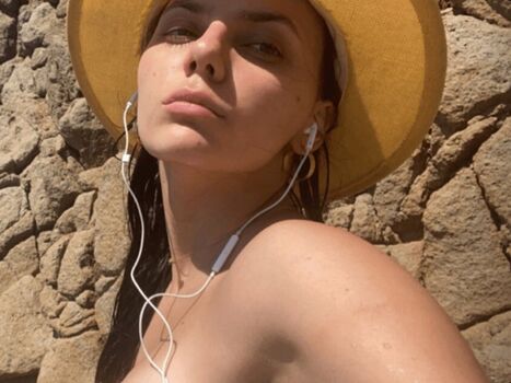 Full leaked Dafne keen page private photo