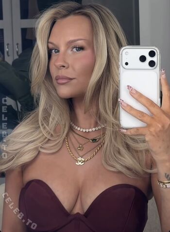 Full leaked Dagi bee private photo
