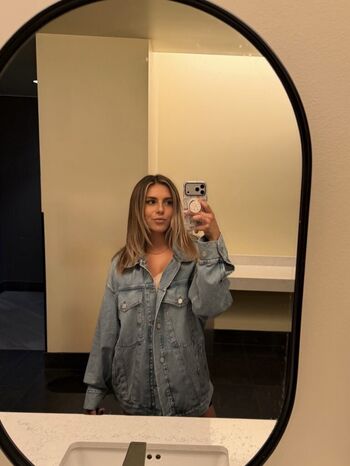 Full leaked Dahnikz page private photo