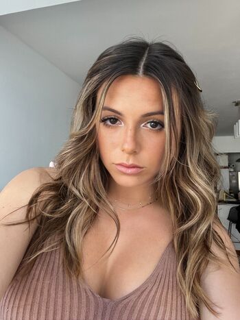 Full leaked Dahnikz page private photo